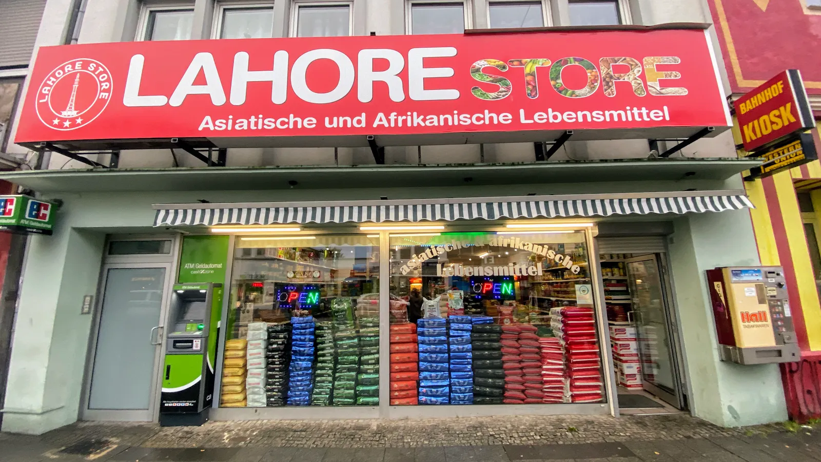 LAHORE STORE · Fotos 6