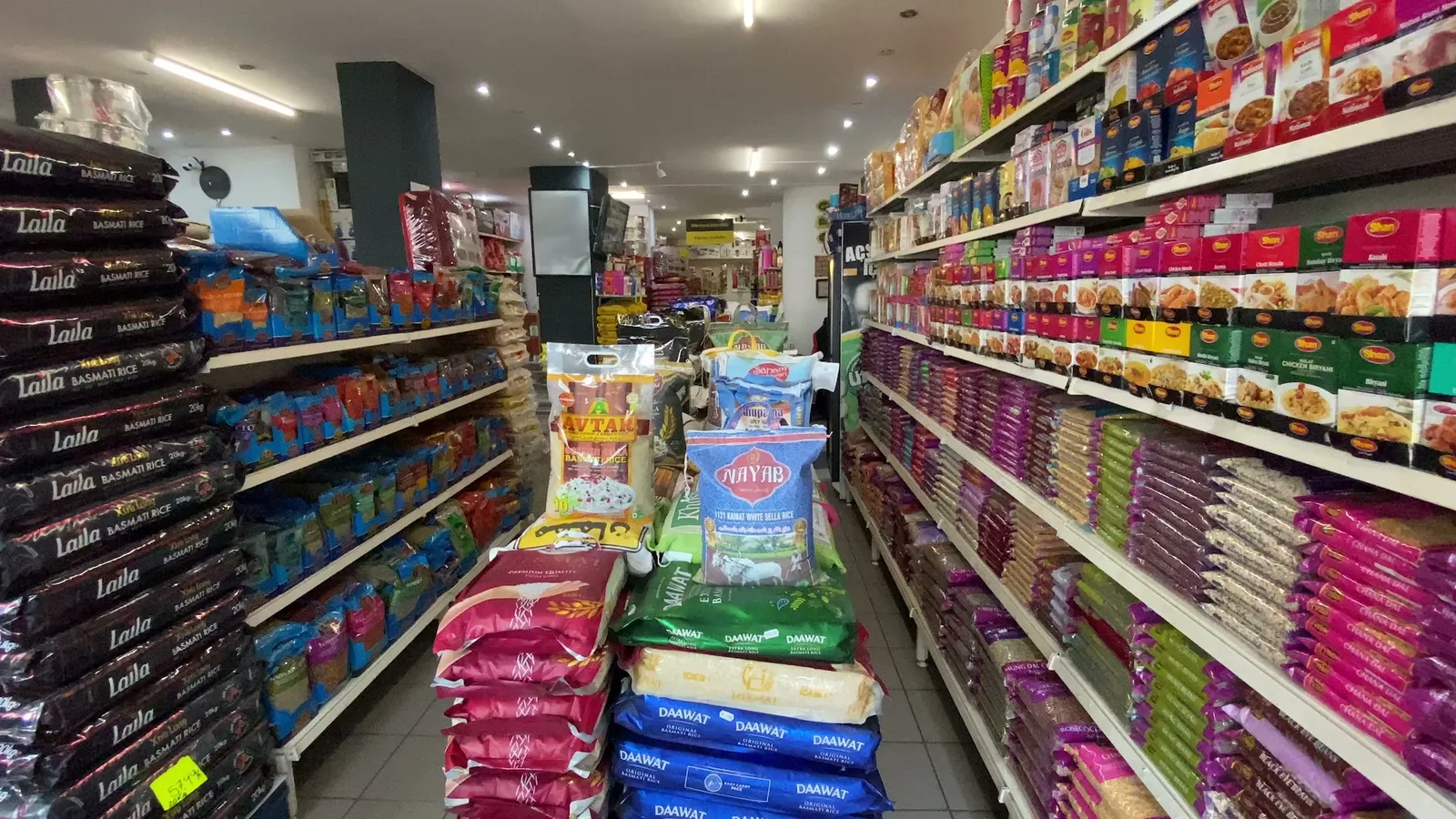 LAHORE STORE · Fotos 5